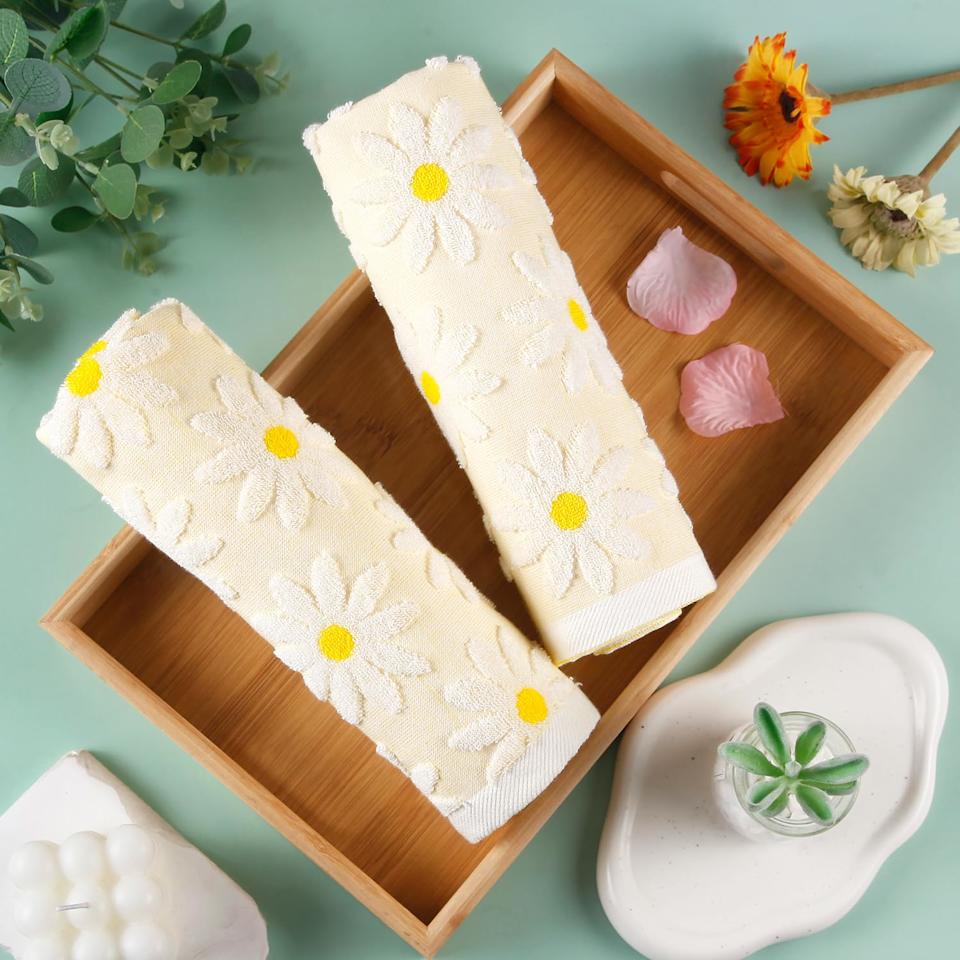 21 Cute Spring Ornaments from Amazon