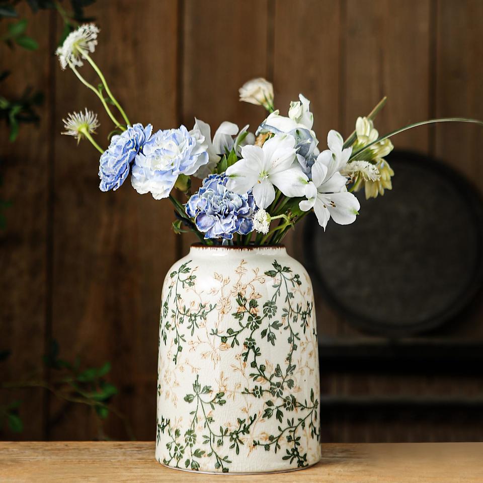 21 Cute Spring Ornaments from Amazon