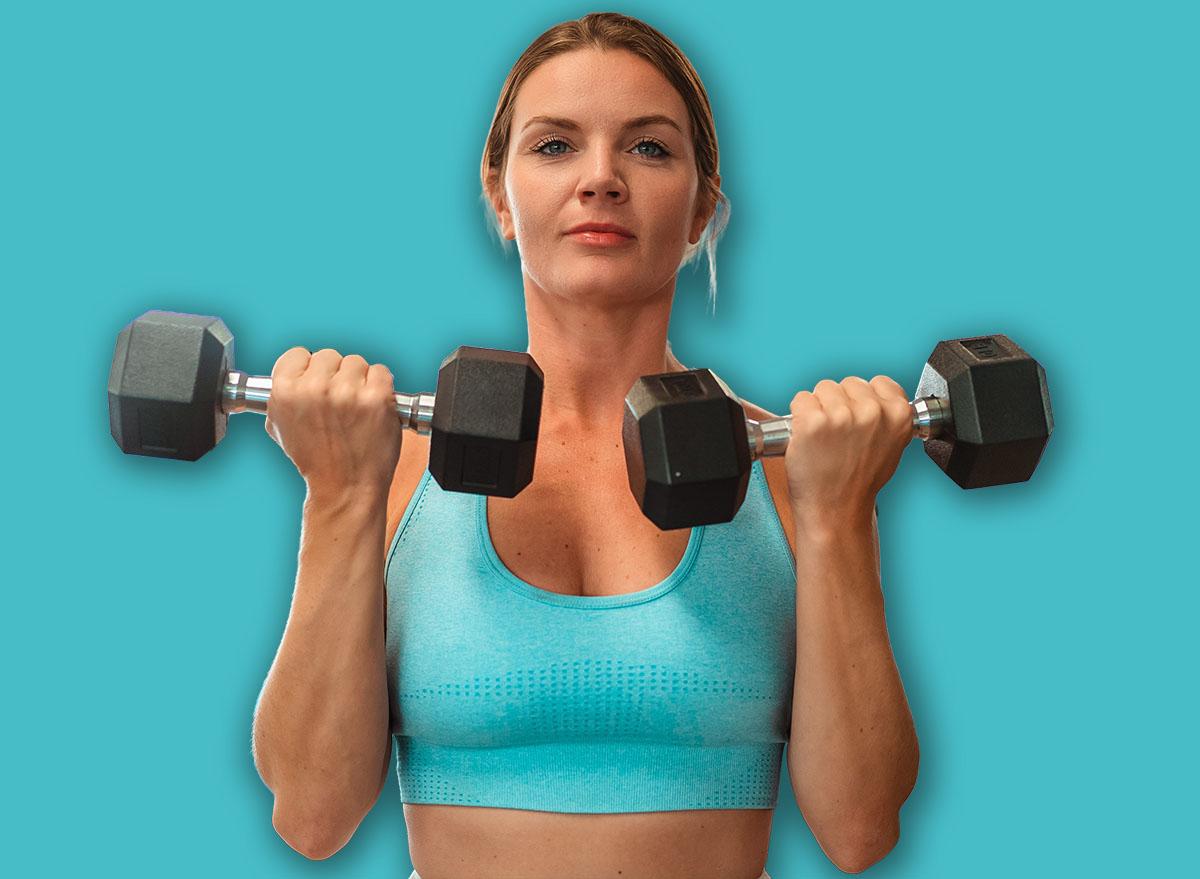 4 morning exercises to restore arm strength faster than weight training after 55