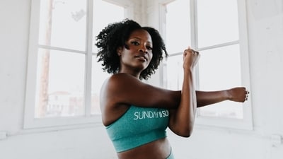 Just because you don't go to the gym is no reason to stop training at home. (unsplash)